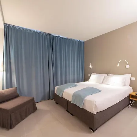 Casa Agnese לינה וארוחת בוקר אלבה