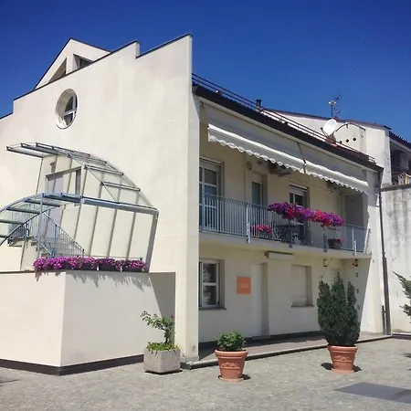 Casa Agnese לינה וארוחת בוקר