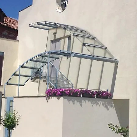 Casa Agnese לינה וארוחת בוקר אלבה