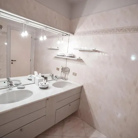 Casa Agnese Alba (Piedmont)