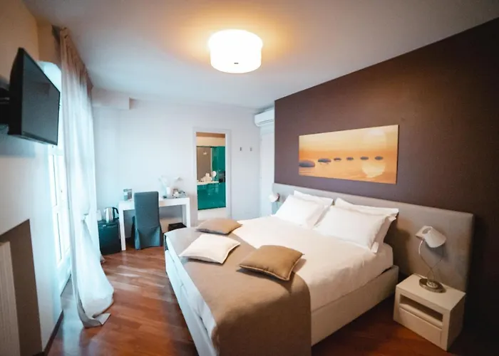 Casa Agnese Bed & Breakfast 4*